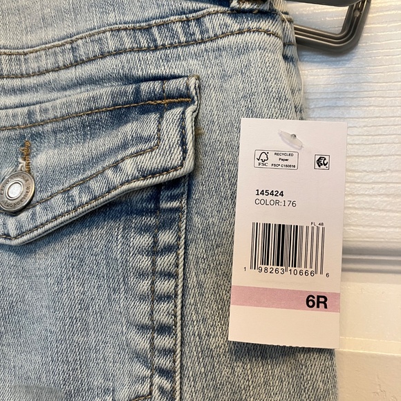 Aeropostale low rise flare stretch Denim Jeans - Picture 6 of 11